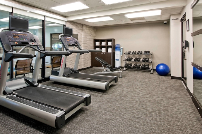 Imagen de los interiores del Hotel Courtyard Charlotte Ballantyne. Foto 18