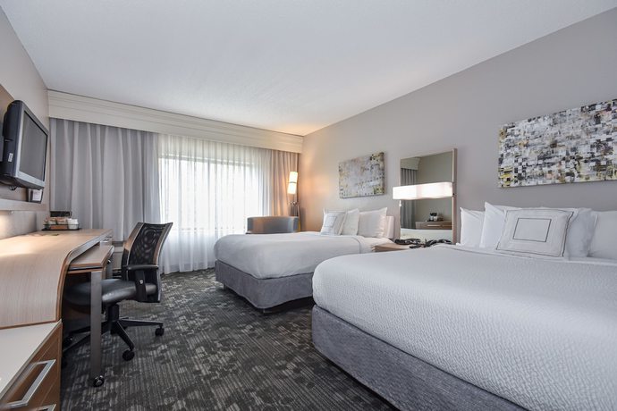 Imagen de la habitación del Hotel Courtyard Charlotte Matthews. Foto 8