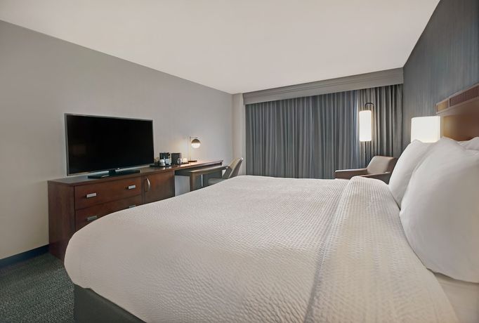 Imagen de la habitación del Hotel Courtyard Chicago Elmhurst/oakbrook Area. Foto 2