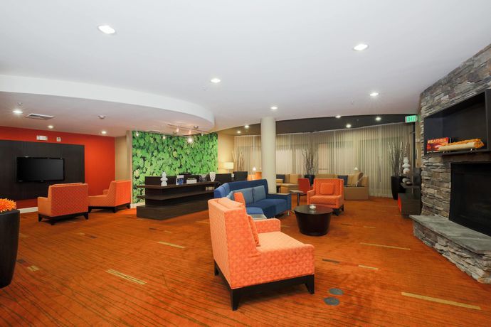 Imagen de los interiores del Hotel Courtyard Chico. Foto 13