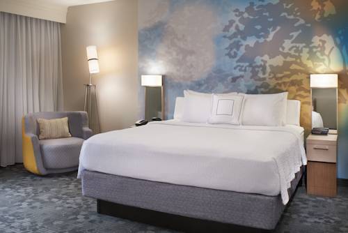 Imagen de la habitación del Hotel Courtyard Cincinnati Covington. Foto 3