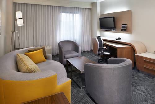Imagen de la habitación del Hotel Courtyard Cincinnati Covington. Foto 8