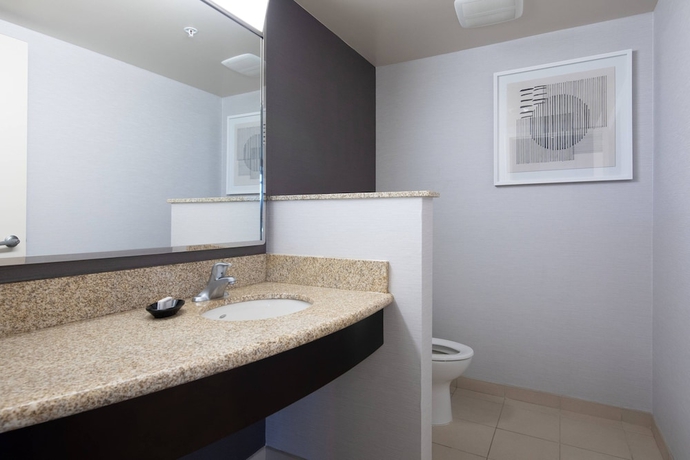 Imagen de la habitación del Hotel Courtyard Cincinnati Midtown/rookwood. Foto 12