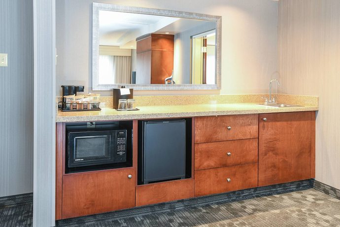 Imagen de la habitación del Hotel Courtyard Cincinnati North At Union Centre. Foto 15