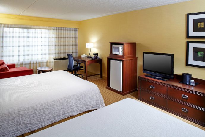 Imagen de la habitación del Hotel Courtyard Columbus Airport. Foto 4