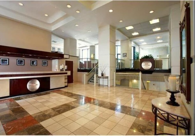 Imagen de los interiores del Hotel Courtyard Columbus New Albany. Foto 14