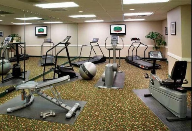 Imagen de los interiores del Hotel Courtyard Columbus New Albany. Foto 18