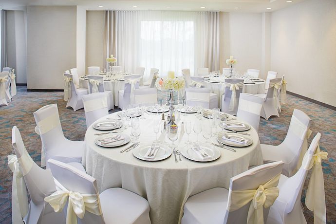 Imagen de los interiores del Hotel Courtyard Dallas Carrollton and Carrollton Conference Center. Foto 16