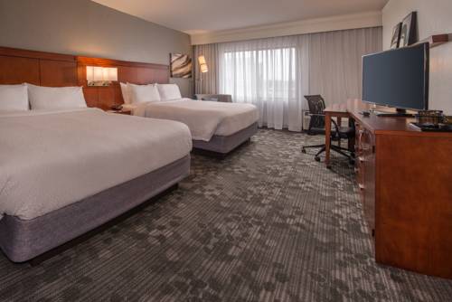 Imagen de la habitación del Hotel Courtyard Dulles Town Center. Foto 9