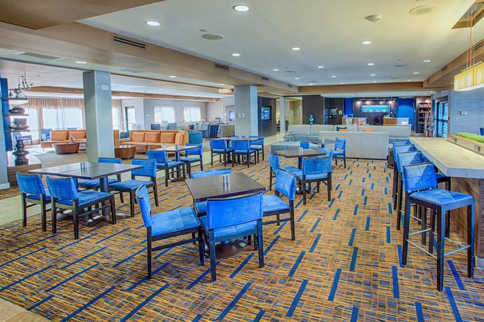 Imagen del bar/restaurante del Hotel Courtyard Fargo Moorhead, MN. Foto 4
