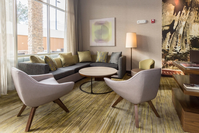 Imagen de los interiores del Hotel Courtyard Fayetteville Fort Bragg/Spring Lake. Foto 18