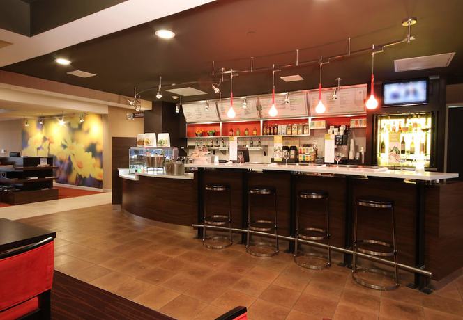 Imagen de los interiores del Hotel Courtyard Flint By Marriott. Foto 12