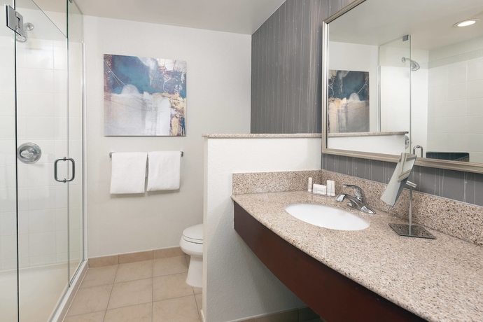 Imagen de la habitación del Hotel Courtyard Fort Wayne Downtown Grand Wayne Convention Center. Foto 12