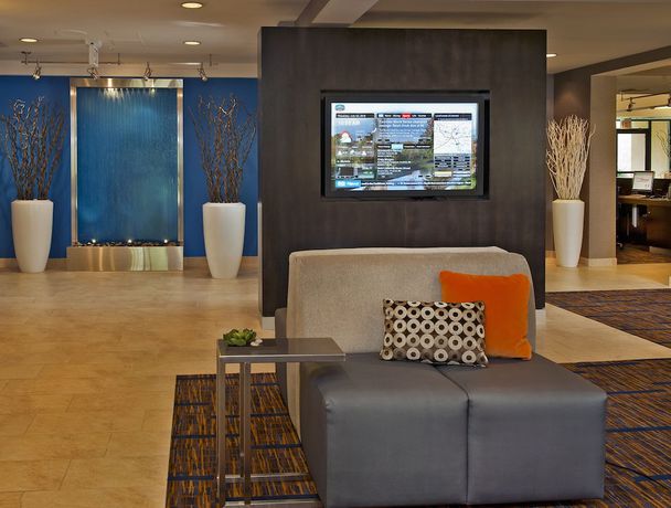 Imagen de los interiores del Hotel Courtyard Frederick. Foto 15