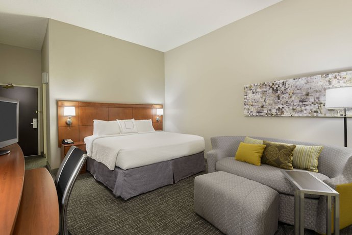 Imagen de la habitación del Hotel Courtyard Gainesville. Foto 4