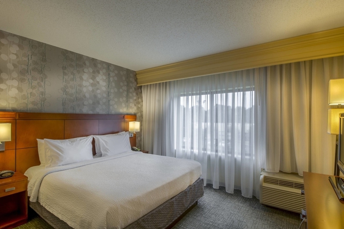 Imagen de la habitación del Hotel Courtyard Greensboro Airport. Foto 8