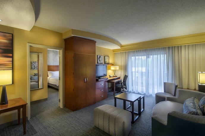 Imagen de la habitación del Hotel Courtyard Greensboro Airport. Foto 11