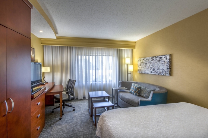 Imagen de la habitación del Hotel Courtyard Greensboro Airport. Foto 13