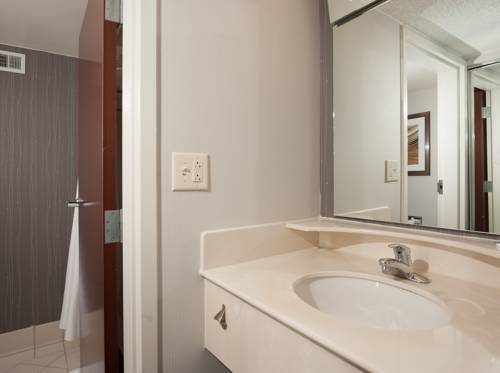 Imagen de la habitación del Hotel Courtyard Greenville-spartanburg By Marriott. Foto 13