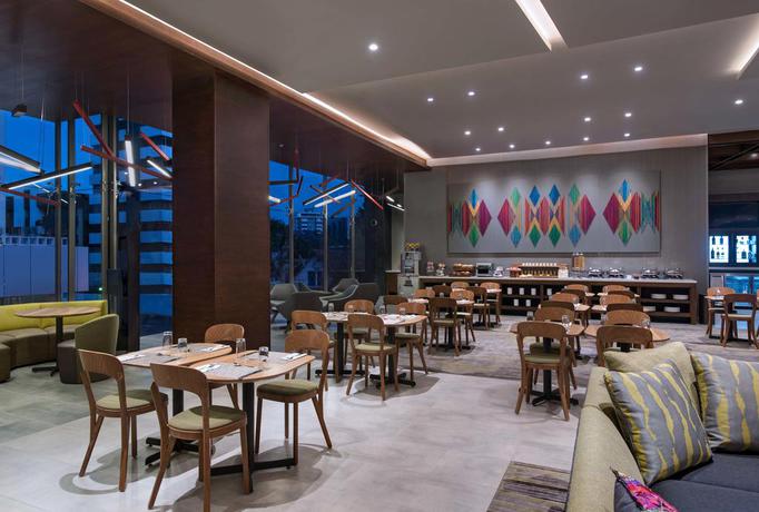 Imagen de la habitación del Hotel Courtyard Guatemala City. Foto 12