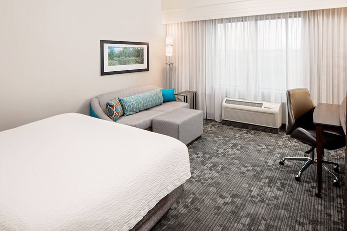 Imagen de la habitación del Hotel Courtyard Houma. Foto 6