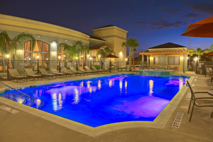 Imagen de la piscina del Hotel Courtyard Houma. Foto 18