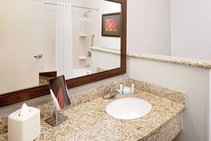 Imagen de la habitación del Hotel Courtyard Houma. Foto 8