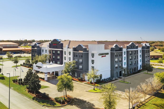 Imagen de los exteriores del Hotel Courtyard Houma. Foto 12
