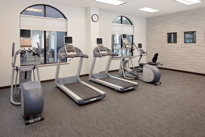 Imagen de los interiores del Hotel Courtyard Houma. Foto 15