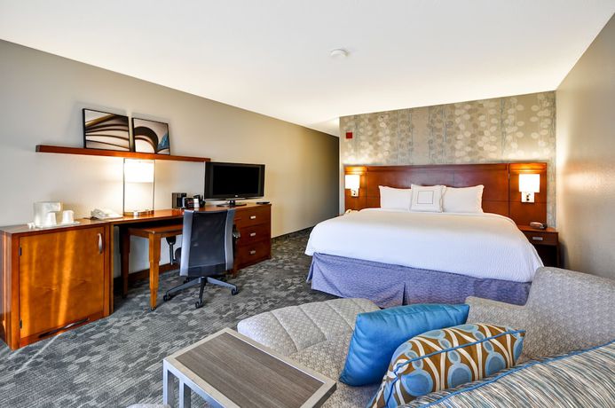 Imagen de la habitación del Hotel Courtyard Jacksonville Airport Northeast. Foto 7