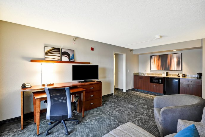 Imagen de la habitación del Hotel Courtyard Jacksonville Airport Northeast. Foto 12