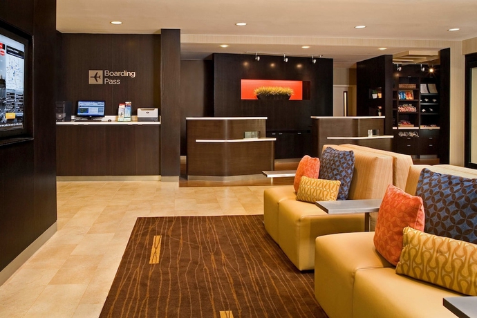 Imagen de los interiores del Hotel Courtyard Jacksonville Butler Boulevard. Foto 15