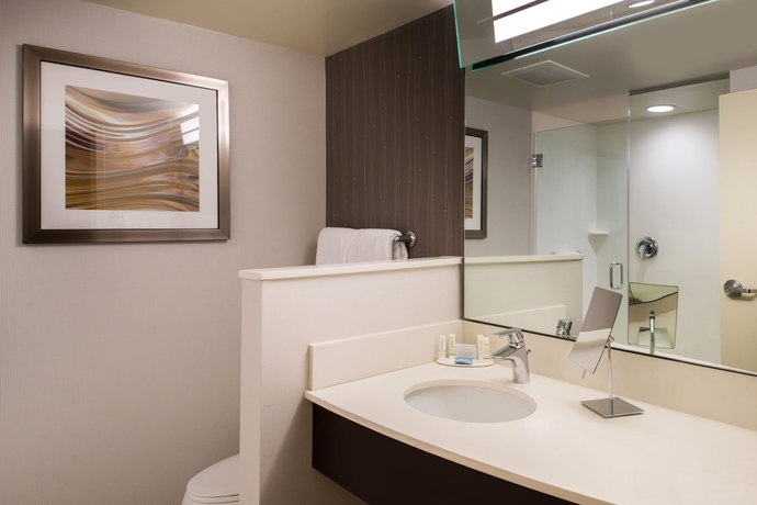 Imagen de la habitación del Hotel Courtyard Jacksonville. Foto 15