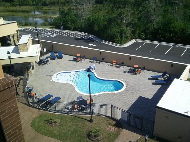 Imagen de la piscina del Hotel Courtyard Jacksonville. Foto 17