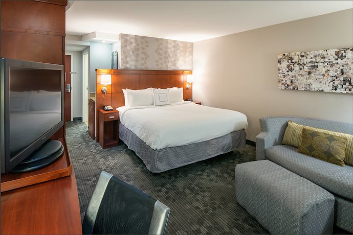 Imagen de la habitación del Hotel Courtyard Jacksonville Orange Park. Foto 13