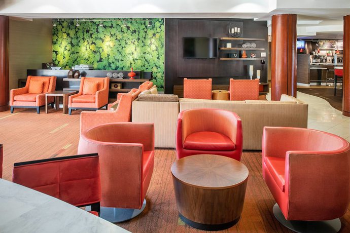 Imagen de los interiores del Hotel Courtyard Jacksonville Orange Park. Foto 16