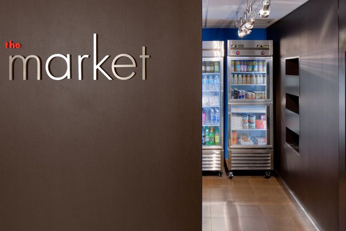 Imagen de los interiores del Hotel Courtyard Jersey City Newport. Foto 19