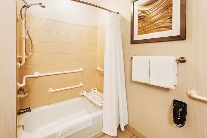 Imagen de la habitación del Hotel Courtyard Knoxville Airport Alcoa. Foto 6