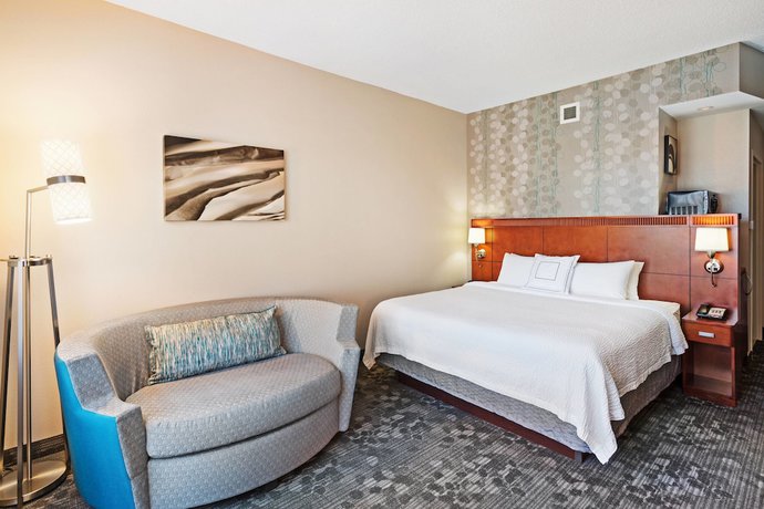Imagen de la habitación del Hotel Courtyard Knoxville Airport Alcoa. Foto 10