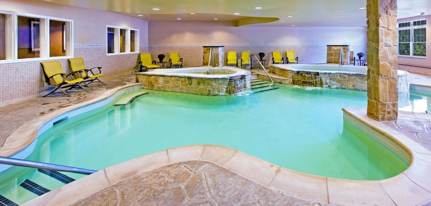 Imagen de la piscina del Hotel Courtyard Lake Placid. Foto 19