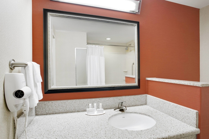 Imagen de la habitación del Hotel Courtyard Lancaster. Foto 7