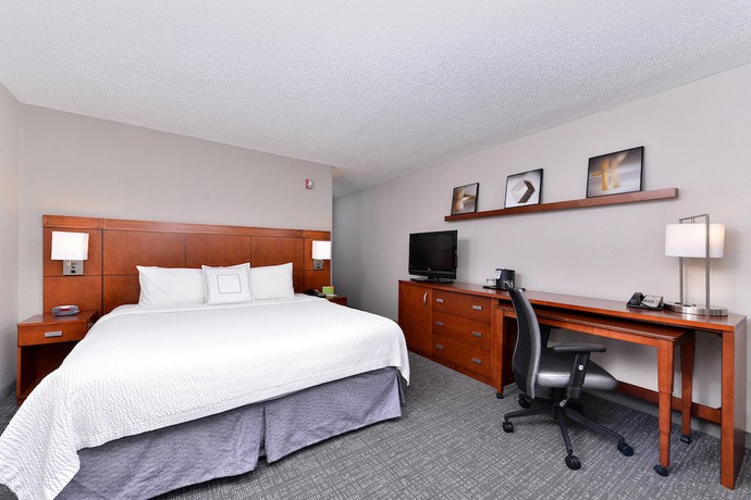 Imagen de la habitación del Hotel Courtyard Laredo. Foto 6