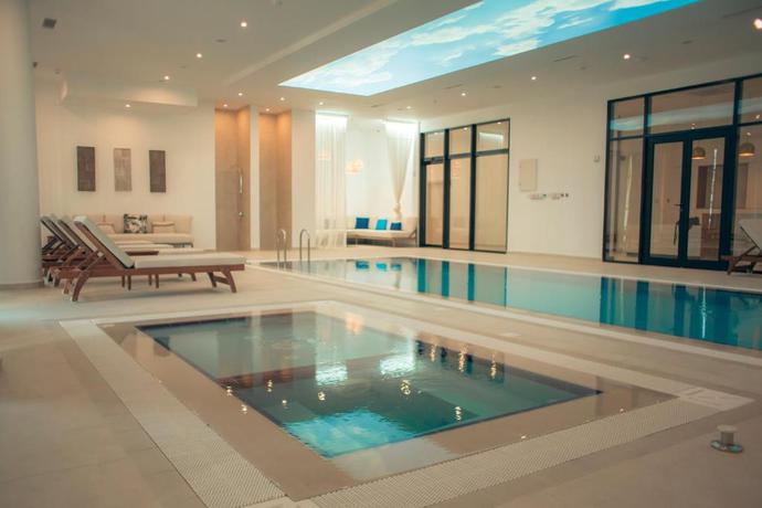 Imagen de la piscina del Hotel Courtyard Long Beach Holiday Resort. Foto 11