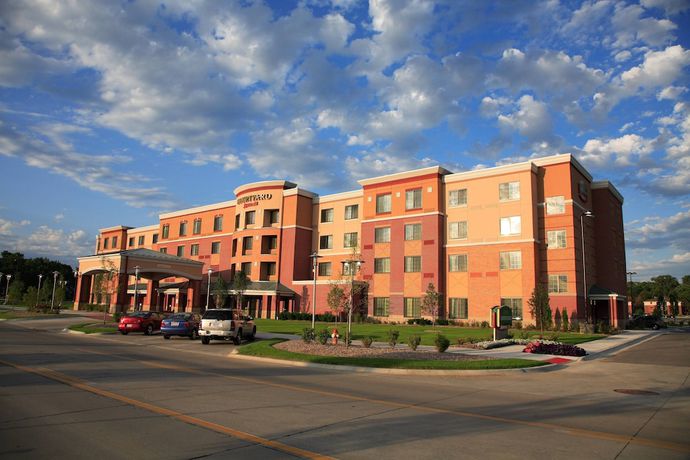 Imagen general del Hotel Courtyard Marriott Aksarben Village. Foto 2