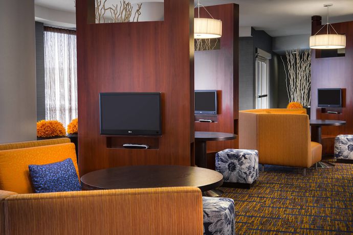 Imagen de los interiores del Hotel Courtyard Marriott Ankeny. Foto 19