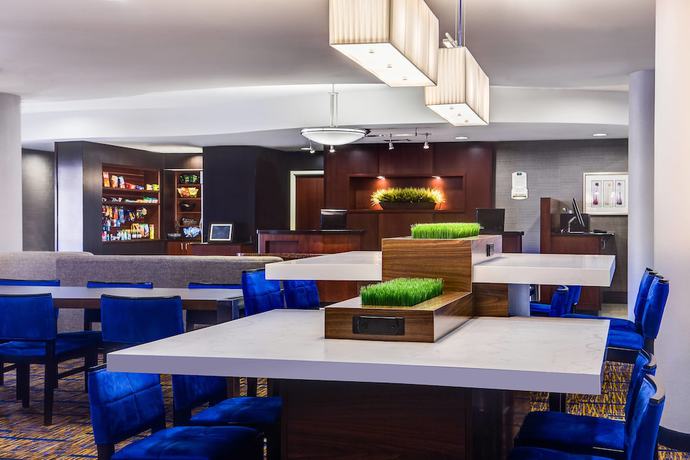 Imagen del bar/restaurante del Hotel Courtyard Marriott Ankeny. Foto 8