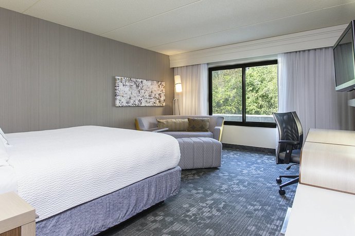 Imagen de la habitación del Hotel Courtyard Marriott Binghamton. Foto 10