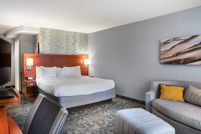 Imagen de la habitación del Hotel Courtyard Marriott Denton. Foto 6