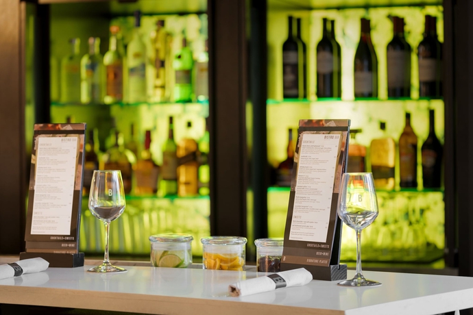 Imagen del bar/restaurante del Hotel Courtyard Marriott Greenville. Foto 3