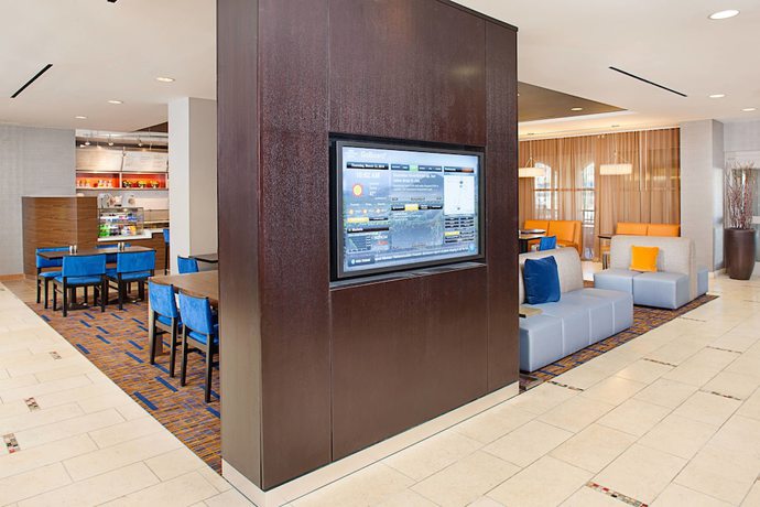 Imagen del bar/restaurante del Hotel Courtyard Marriott Paso Robles. Foto 2